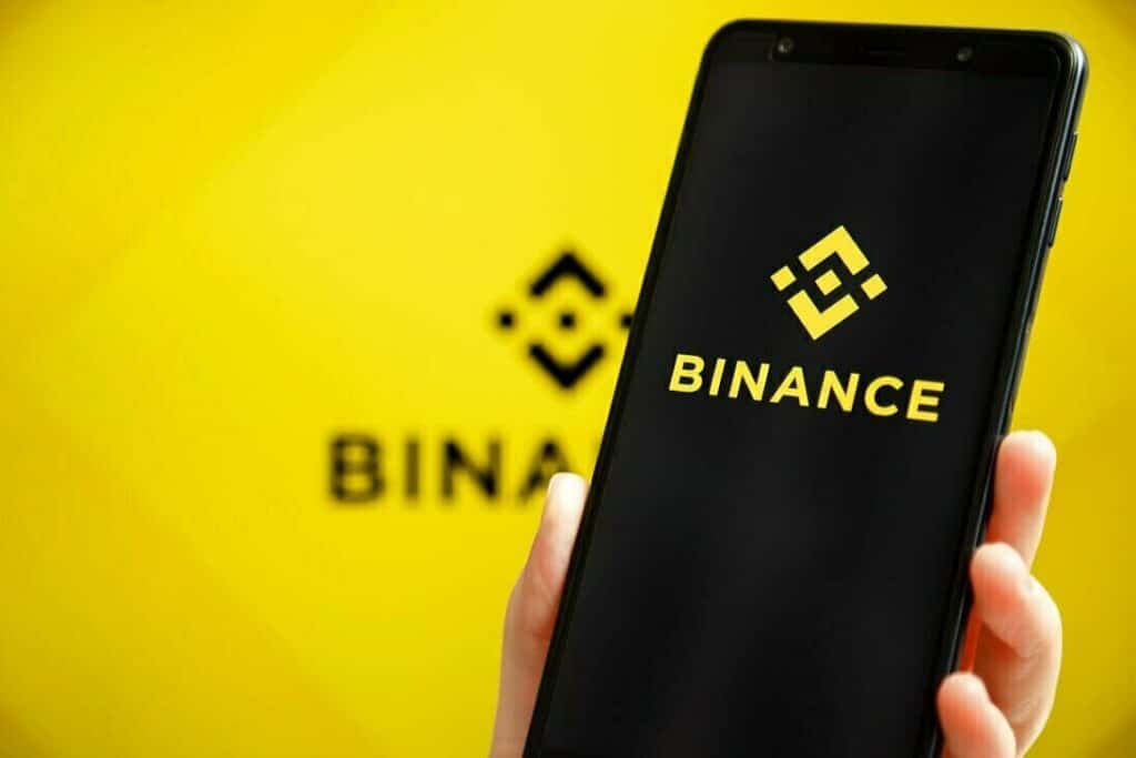 Binance сталкивается с оттоком средств после иска CFTC &ndash; волнения на рынках криптовалют