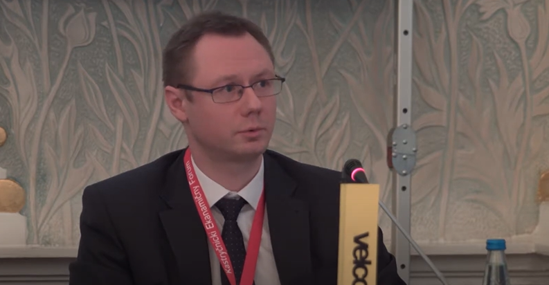Dmitry Kalechits, the Deputy Chairman of the Board of the National Bank of the Republic of Belarus, speaking at a forum.